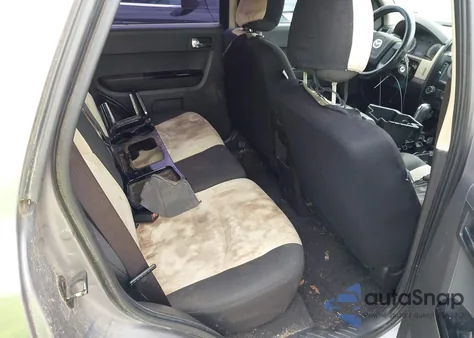 2008 Mazda Tribute I Sport из США, поврежденный, VIN 4F2CZ02ZX8KM00582